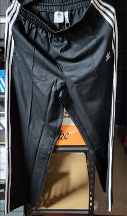 *NEW* Adidas Baggy Tp Sweatpants Pants Black/White Stripes Size Medium with Tags