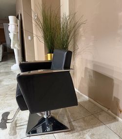 Black Salon Styling Chair with Chrome Base