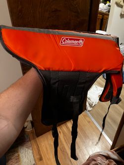 Dog life jacket