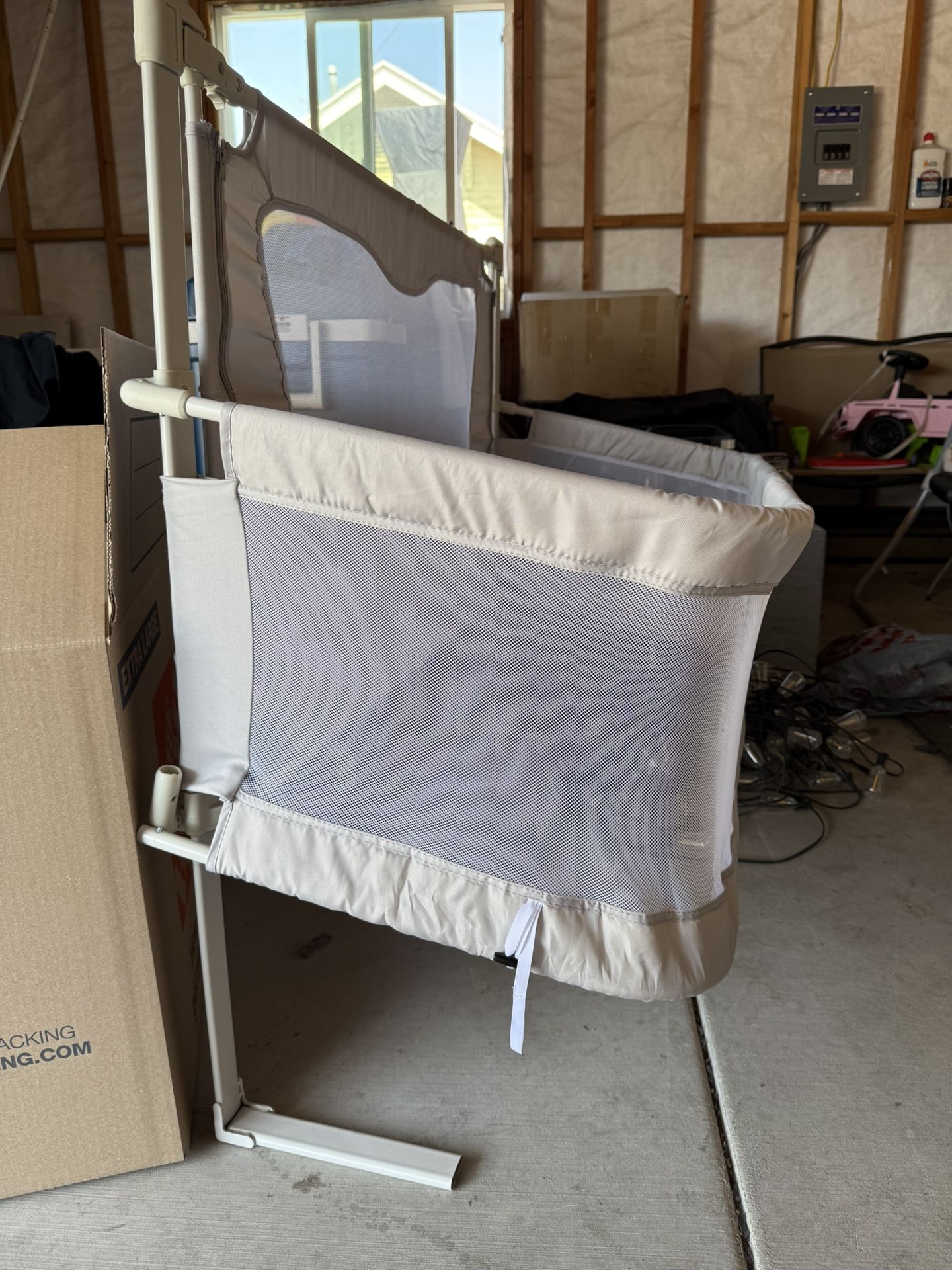FREE Baby cosleep Crib