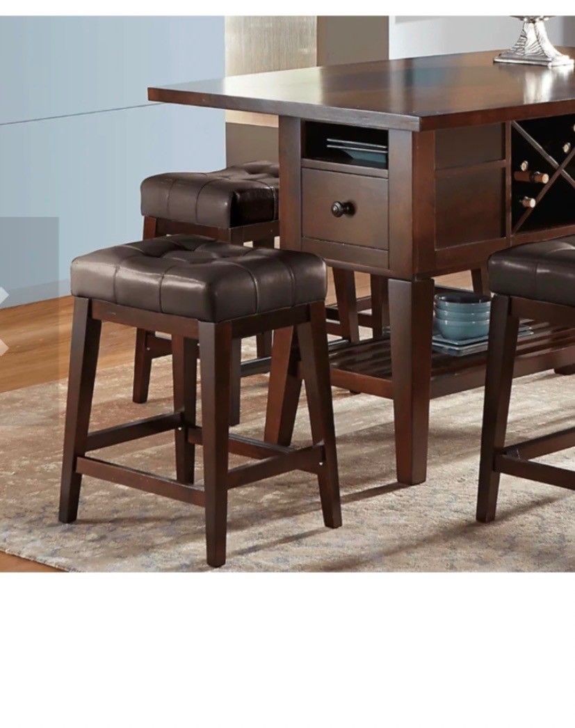 Beautiful Dark Mahogany dining room set