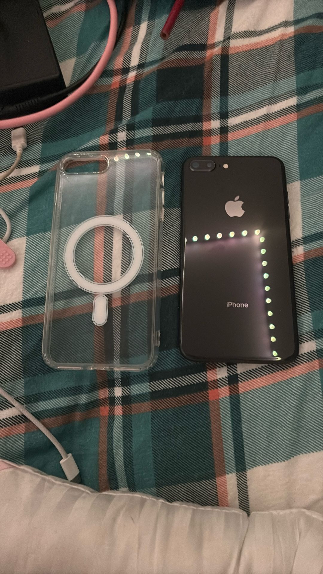 iPhone 8+