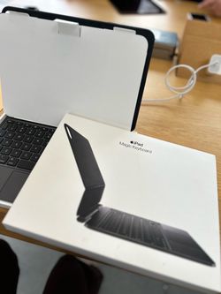 iPad Magic Keyboard