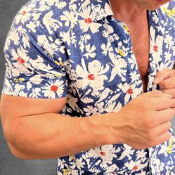 Button up short sleeve price $35 Cotton. 1left size XXL. Brand new.