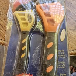 brand new 2 piece strap wrench set 20 bucks