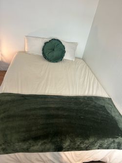 Queen Avocado Vegan Mattress + Bed Frame + Silk Duvet - Excellent Condition