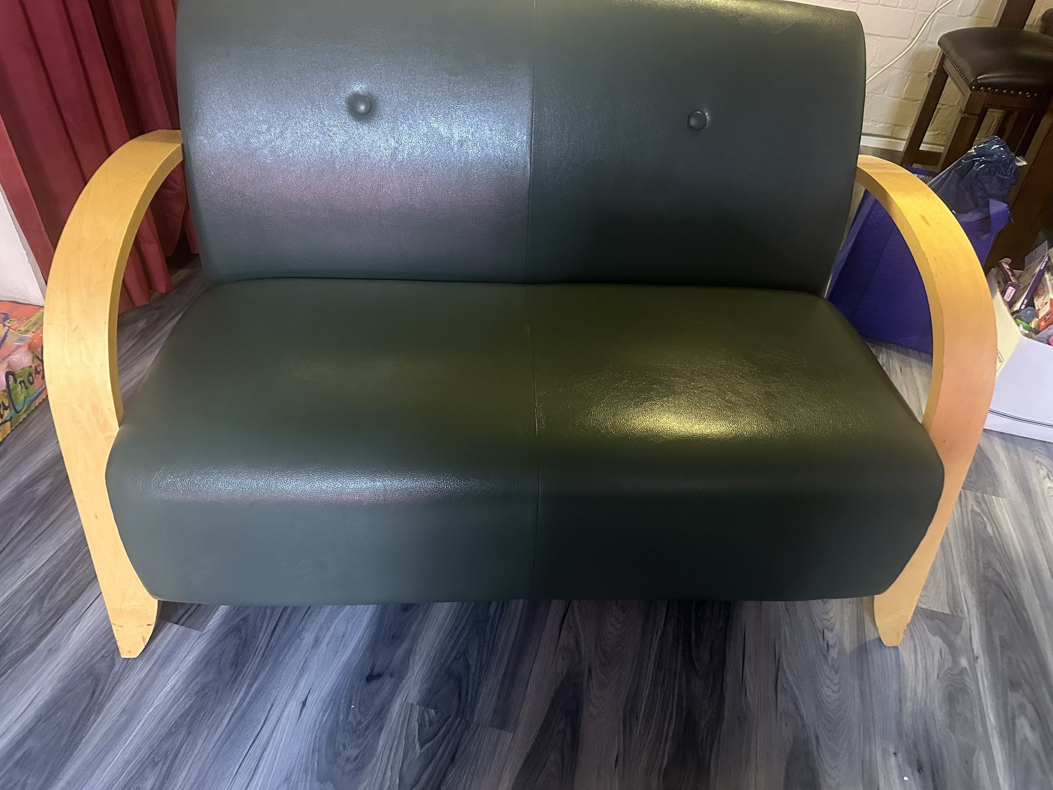 Krug Canadian Lounge Set – 2 Chairs + Loveseat – Bentwood Arm