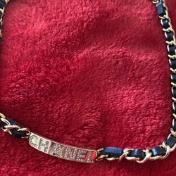 Women’s super cute choker