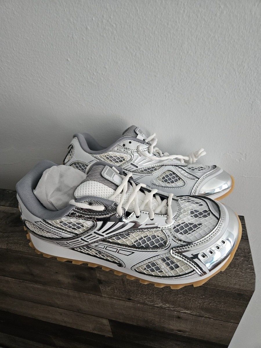 BRAND NEW BOTTEGA SNEAKERS