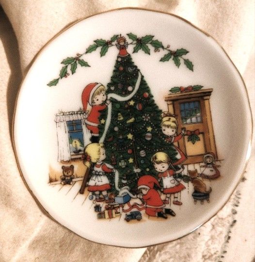 Vintage Japanese Porcelain Miniature Plate with Christmas Scene