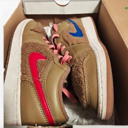 Air Jordan 1 Low GS Utility "Teddy Bear" Sneakers