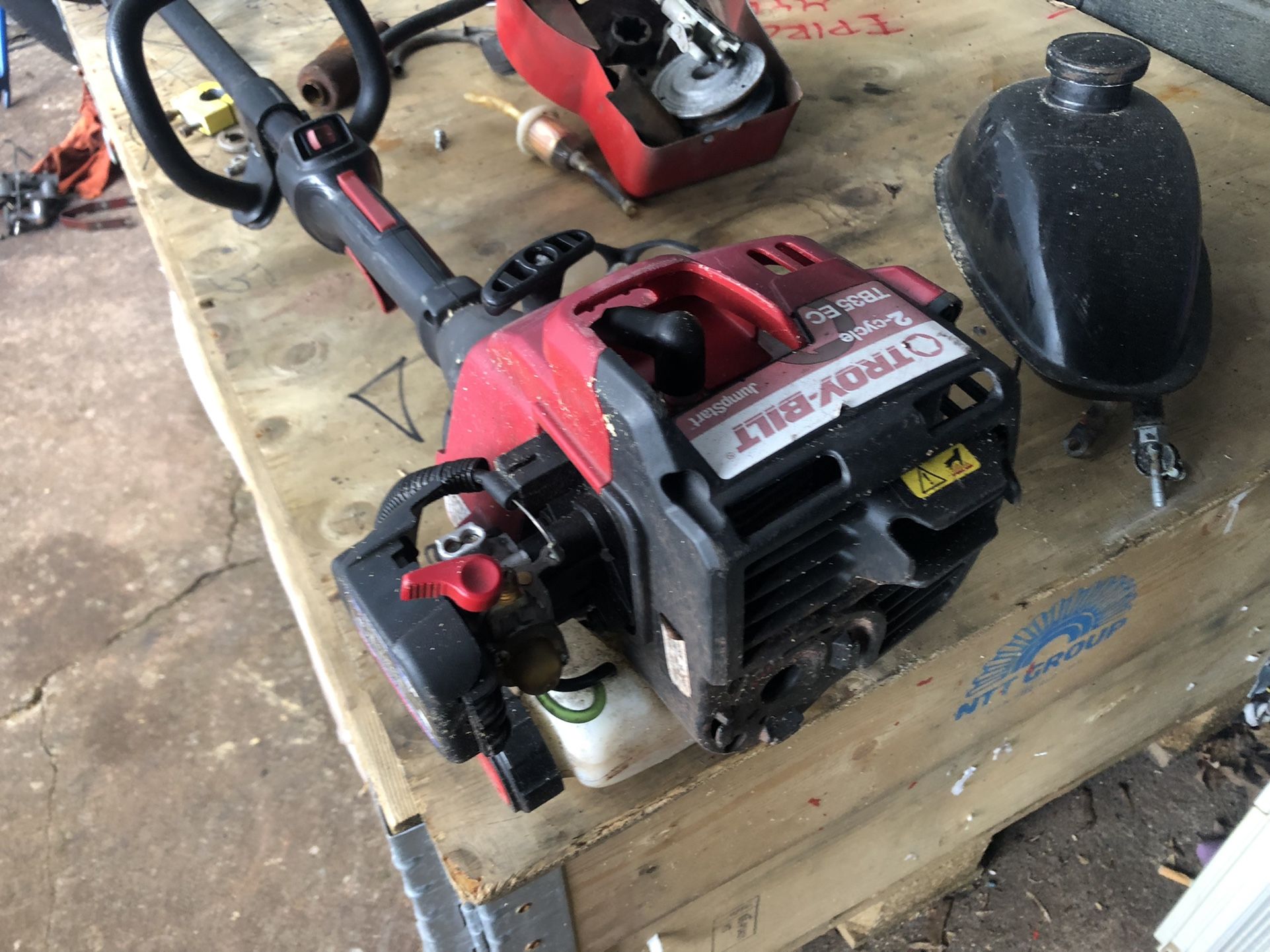 Troy Bilt Leaf Blower