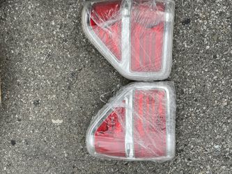 Tail light