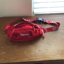 Supreme Fanny Pack 