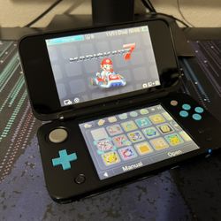Nintendo 2DS XL