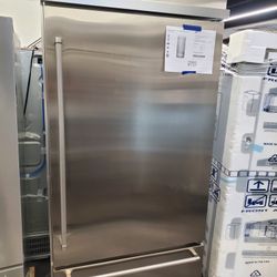 Built-in Stainless Bottom Mount Refrigerator $7250