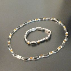 950 MX Necklace & Bracelet Set
