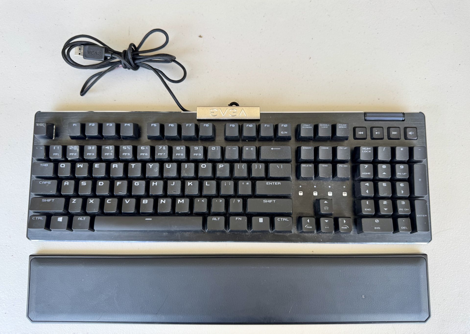 EVGA Z15 RGB USB Gaming Keyboard - Used