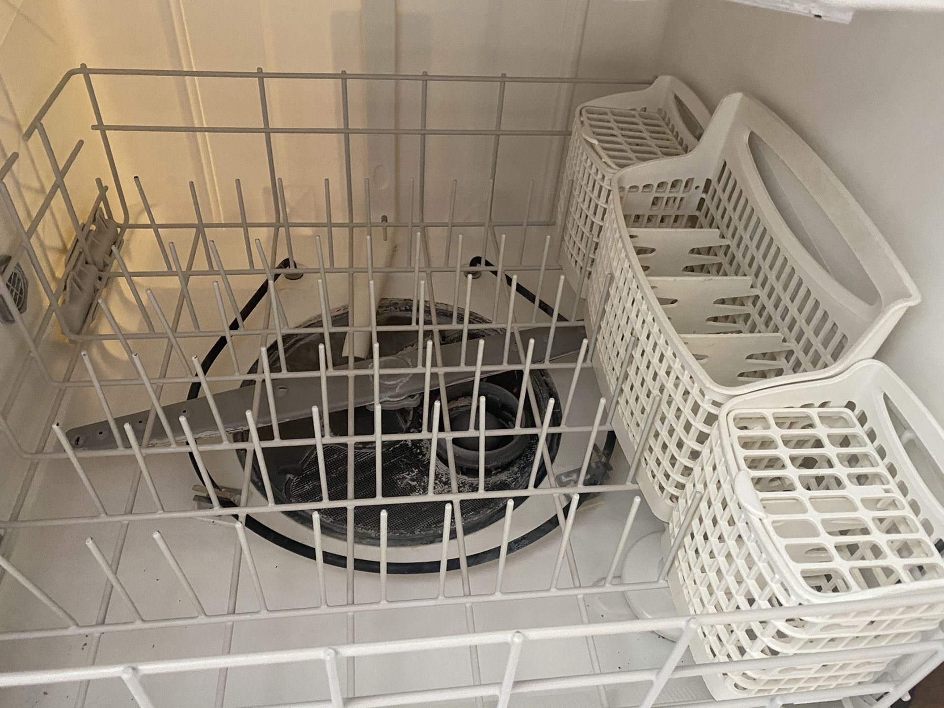 Whirlpool Dishwasher for Sale in Jacksonville, FL OfferUp