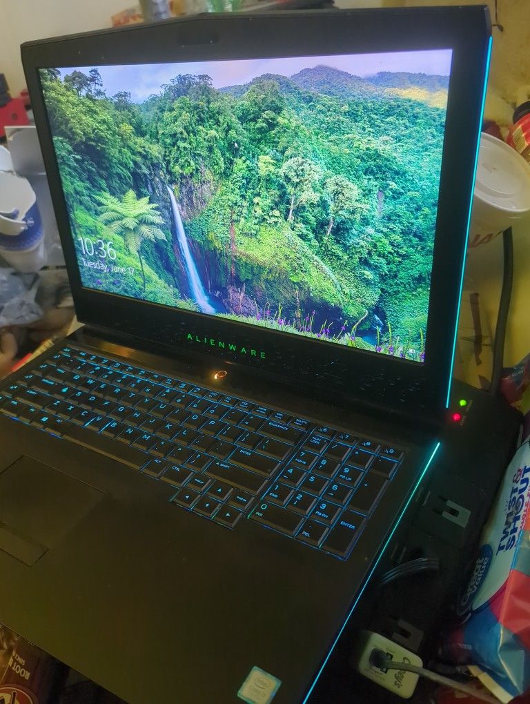 Dell Alienware 17 R4 Gaming Laptop