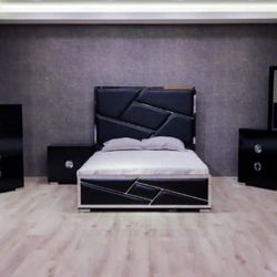 QUEEN BED - TALL Black & Silver HEADBOARD 