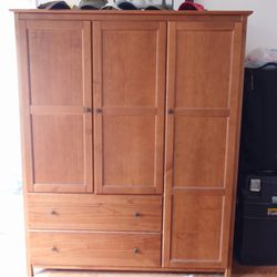 $700 ARMOIRE SOLID WOOD WARDROBE GREAT CONDITION LOCATION SOUTH BEACH CAN BE DISASSEMBLED