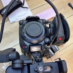MINT Canon C500 Mark II w/accessories