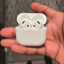 AirPods 4s 