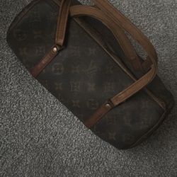 Louis Vuitton Hand Bag 