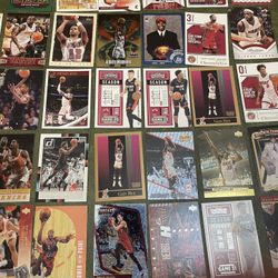 Lot of 34 Miami Heat Cards Including Lebron-Wade-Mourning 