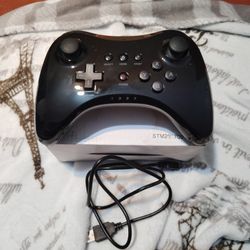 PowerLead Wireless Controller Gamepad for Nintendo Wii U. new in box