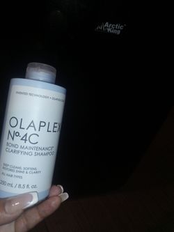 Olaplex No. 4C Bond Maintenance Clarifying Shampoo