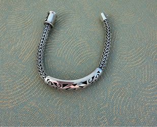 Sterling silver 925 Rope Chain Unisex 8” Bracelet 56.21 grams  Elevate your jewelry collection with this stunning rope chain bracelet, crafted from hi