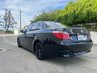 2004 BMW 530i
