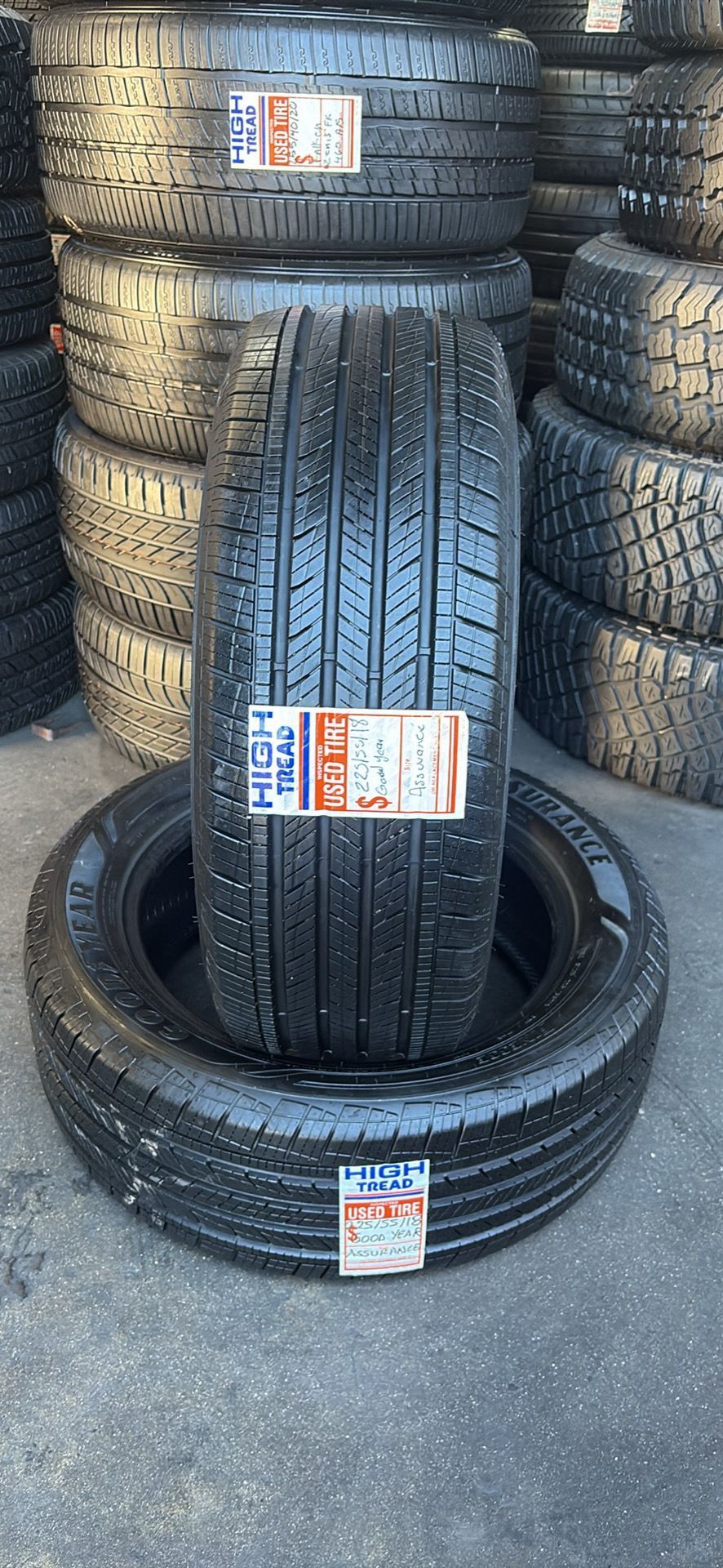 225/55/18 GOOD YEAR 2 TIRES SEMI NEW - DOT 2024