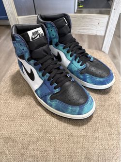 Air Jordan 1 Retro High OG “Tie-Dye” – Women’s Size 10.5