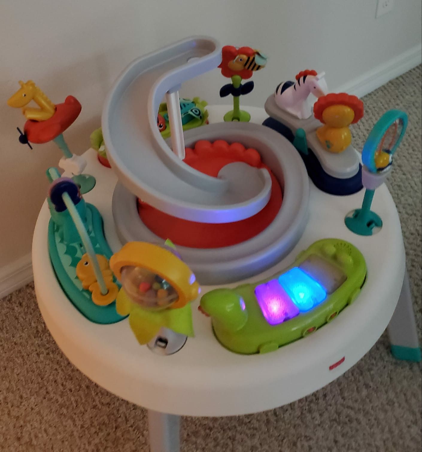Fisher price 2 in 1 Sit to Stand Activity center Baby gear