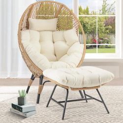 Wicker chair with cushion