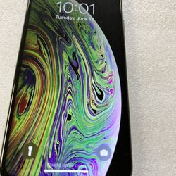 iPhone XS Factory Unlocked To Any Carrier 64 GB great condition