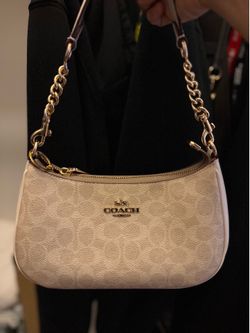 Coach Teri Shoulder bag