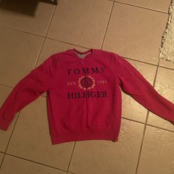 red tommy hilfiger sweatshirt 