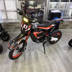 Qronge Spark X1 Electric Dirt Bike 50 Mph