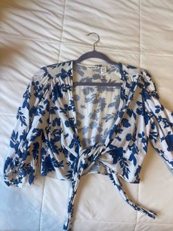 Floral knot tie blouse
