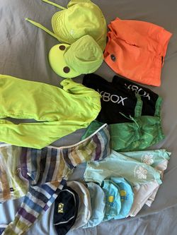 Boys’ Swimwear Set (Ages 5–7) Includes swimsuit, swim cap, and beachwear 👉 All for $10 