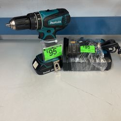 Makita Cordless Drill With Charger 