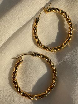 Hoops