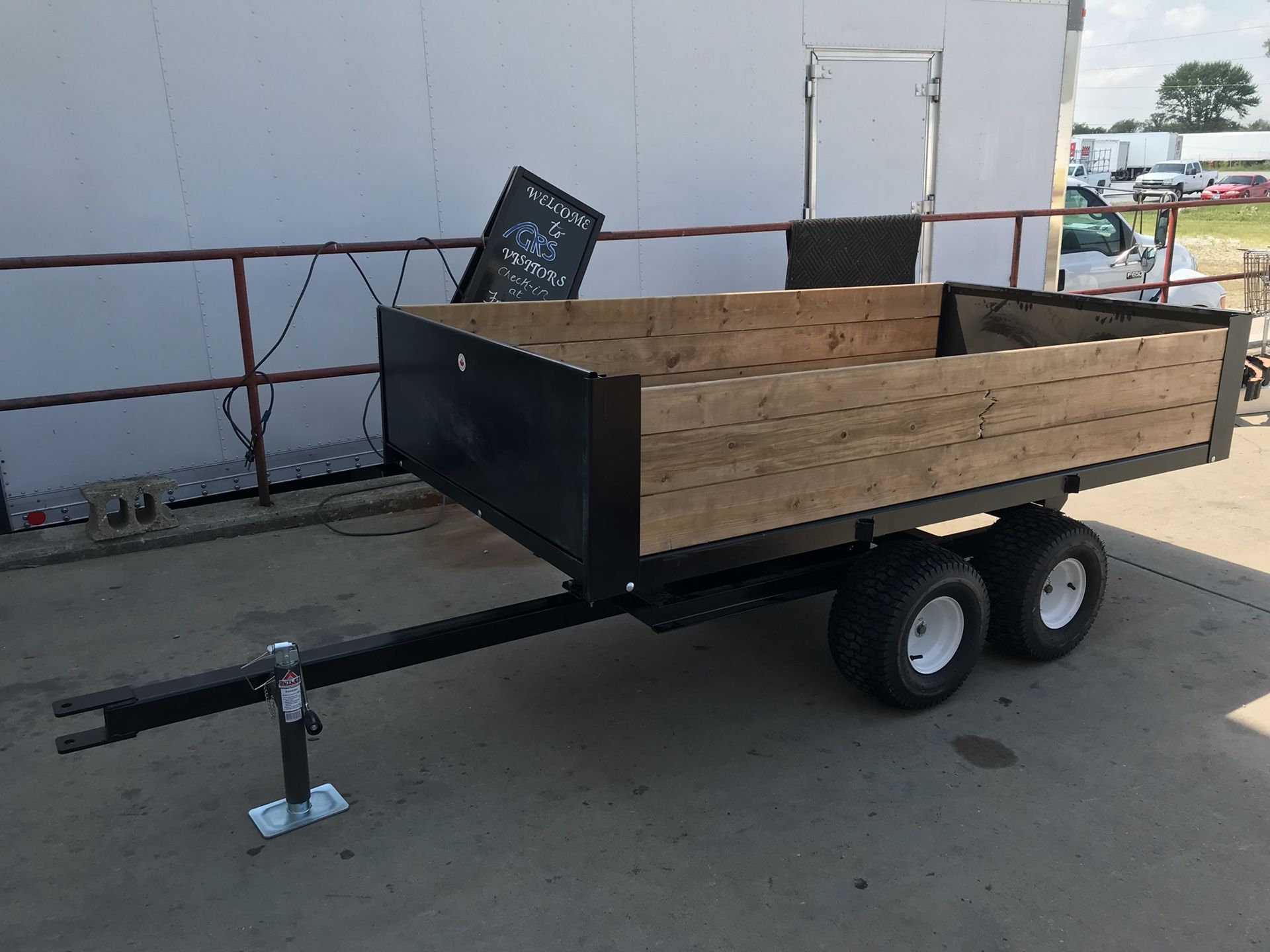 Farm-Tuff Utility Dump Trailer/Wagon