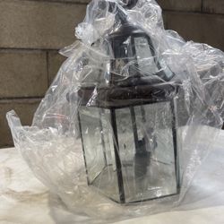 Wall lantern