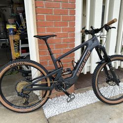 Santa Cruz Heckler eMTB