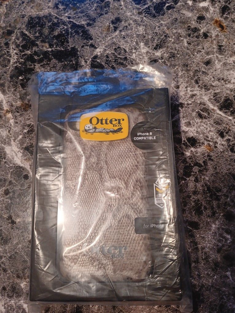 Otter Box Iphone 7 , 8 Symmetry Leather Snake Skin